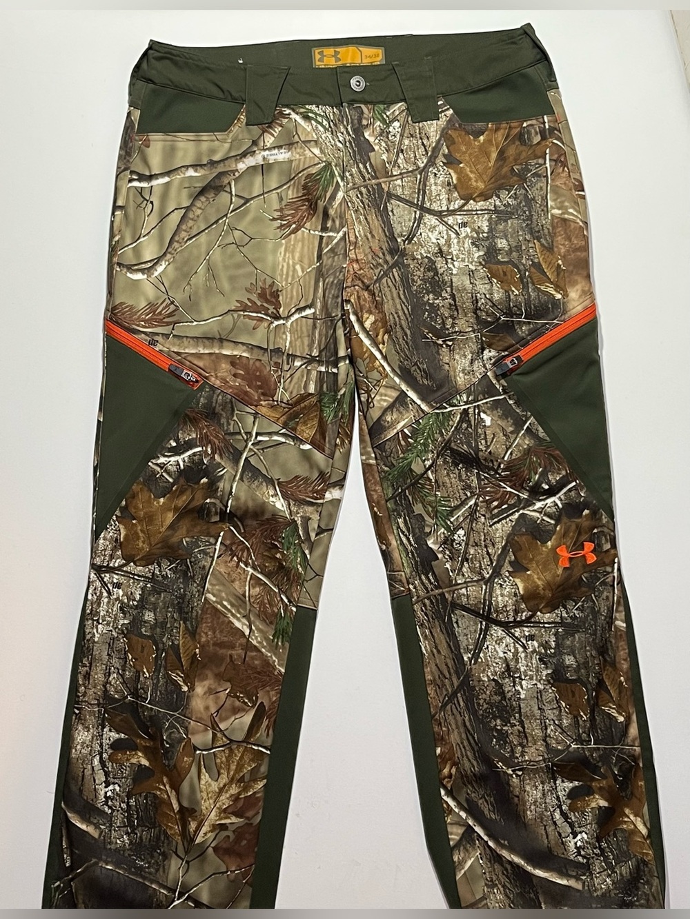 Men’s Under Armour Scent Control Camo Cargo Realtree Pants, 34x32